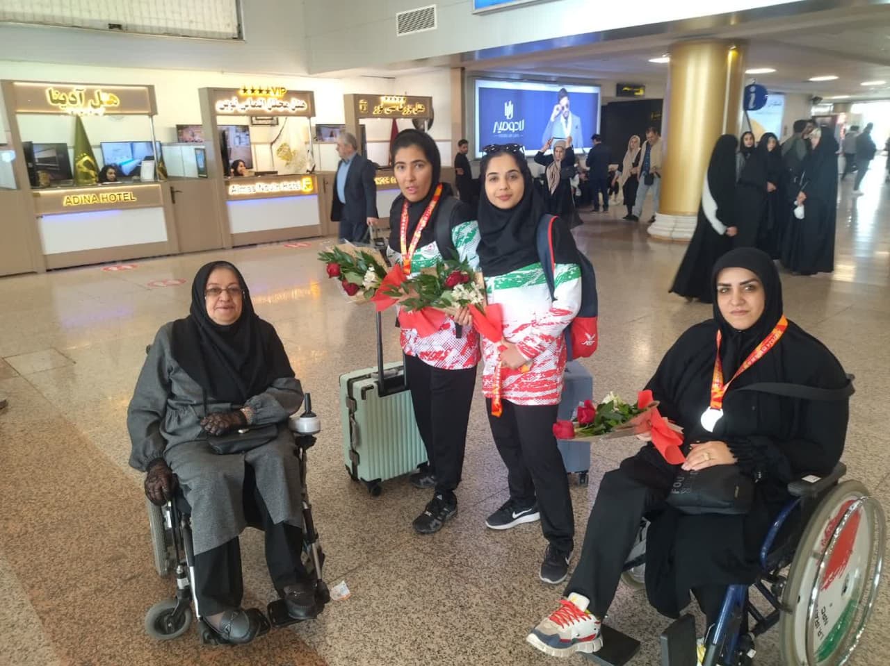 استقبال از سه بانوی نایب قهرمان والیبال نشسته خراسان رضوی در فرودگاه شهید هاشمی نژاد مشهد